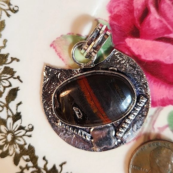 Lovely, Super-Chunky, Oval-Shaped, Natural Tiger Eye Cabochon Pendant. - Picture 1 of 6